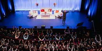 nowhere_feed's tweet photo. Catalysing the hum is a high art of #leadership – discover the first article in the Hidden Series by @drnickudall https://t.co/H8ZBTtlWVr https://t.co/gNepm4GPZd