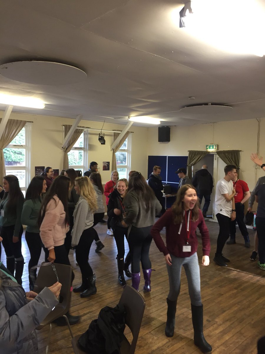 SPTAHS_RE's tweet photo. More fun team building activities at our S6 retreat with @rcagyouth @SPTA_HS https://t.co/mRXtEzYt8u