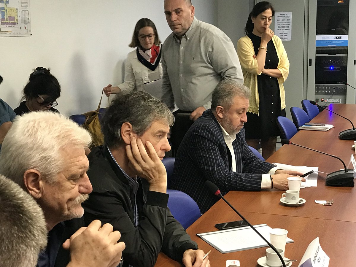 myrian_juarez's tweet photo. #Ahora junto a los integrantes @EconomiasReg tratando los proyectos pautados en asesores y analizando el impacto social y económico de la reforma tributaria en las #EconomiasRegionales https://t.co/AJbvEkvgnb