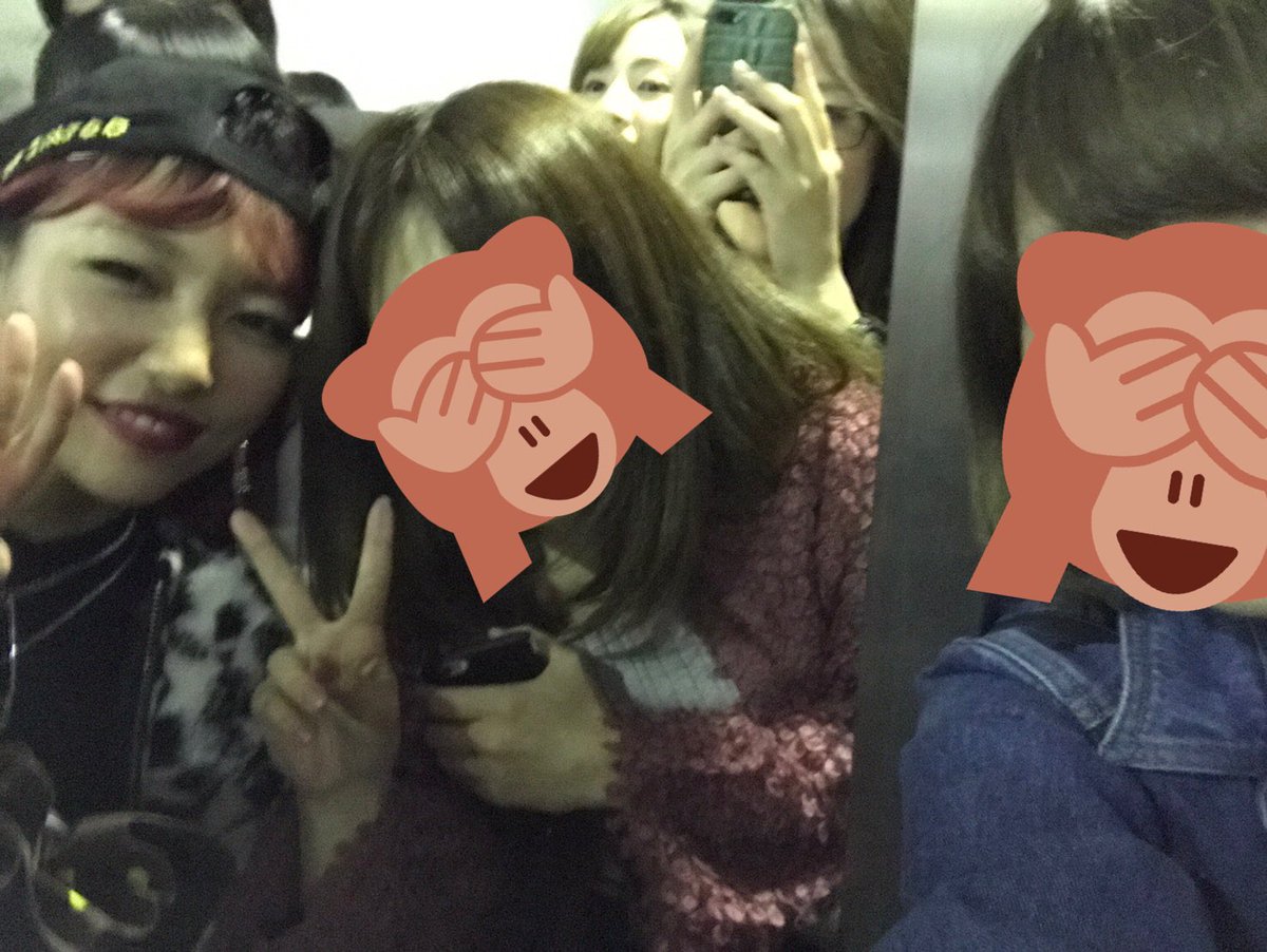 doradoraaa4's tweet photo. 幸せすぎてやばい1日♡

出待ちしとったら
ジンジュちゃんとジャックと
一緒に写真とれた🤗💗
顔やばいから隠す。笑笑

コールとも握手したし幸せ💗💗

ジョーにはミーグリで
肩組まれて顔近いしで
やばすぎた😳💗💗💗
しばらく余韻に浸ります。

#DNCE https://t.co/rdLdg1vA9U