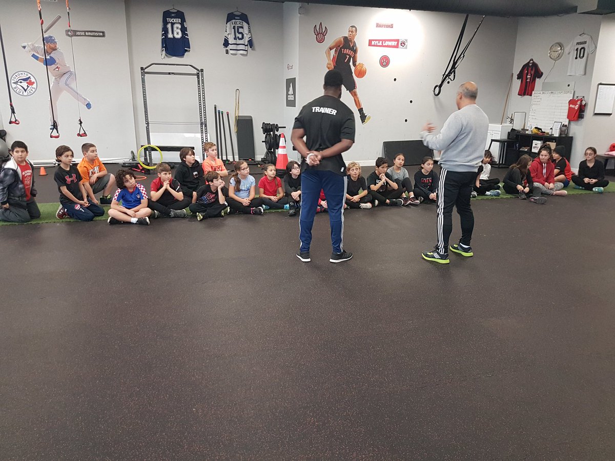 mrFgrade5's tweet photo. Early morning training day for our class @YouthTrainingC https://t.co/AECxUW6QHM