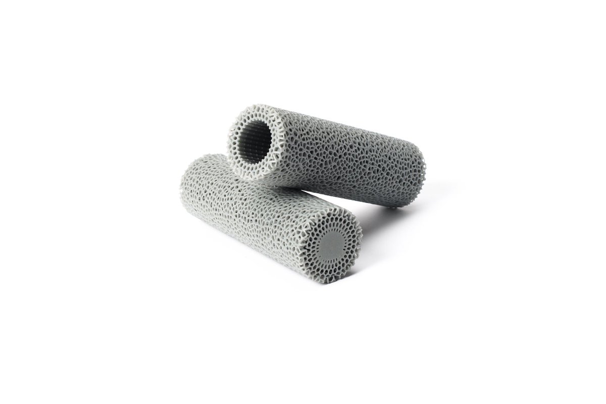 Joseph_DeSimone's tweet photo. Excited to announce @Carbon’s all-new SIL 30, an innovative material that combines biocompatibility, low durometer, + tear resistance. Check it out! https://t.co/Id7qakhH0p #3DManufacturing #3DM https://t.co/6RQnnemgIo