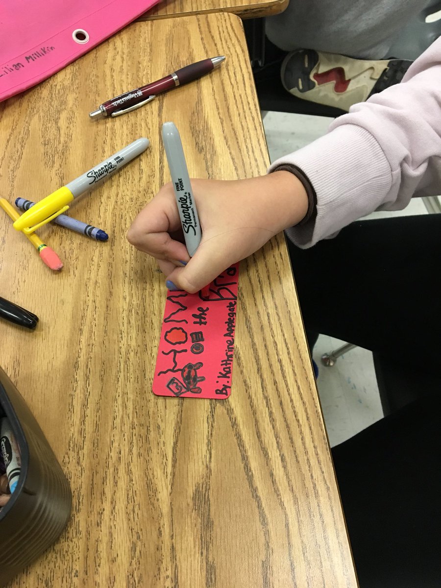 ashleygreenva's tweet photo. 📚🎉🤓End of Unit 1 celebration: memory bookmarks! @brooke_geller @Kishahowell3  @ShannaBSchwartz @TCRWP @SusanMullenWard @MrZapadka @danabober @Tolbert_ES #lcps18 @jwtolbert5th @Ms_Windle5th @carolshaw55 @evihickman1 https://t.co/VGctbPQtEh