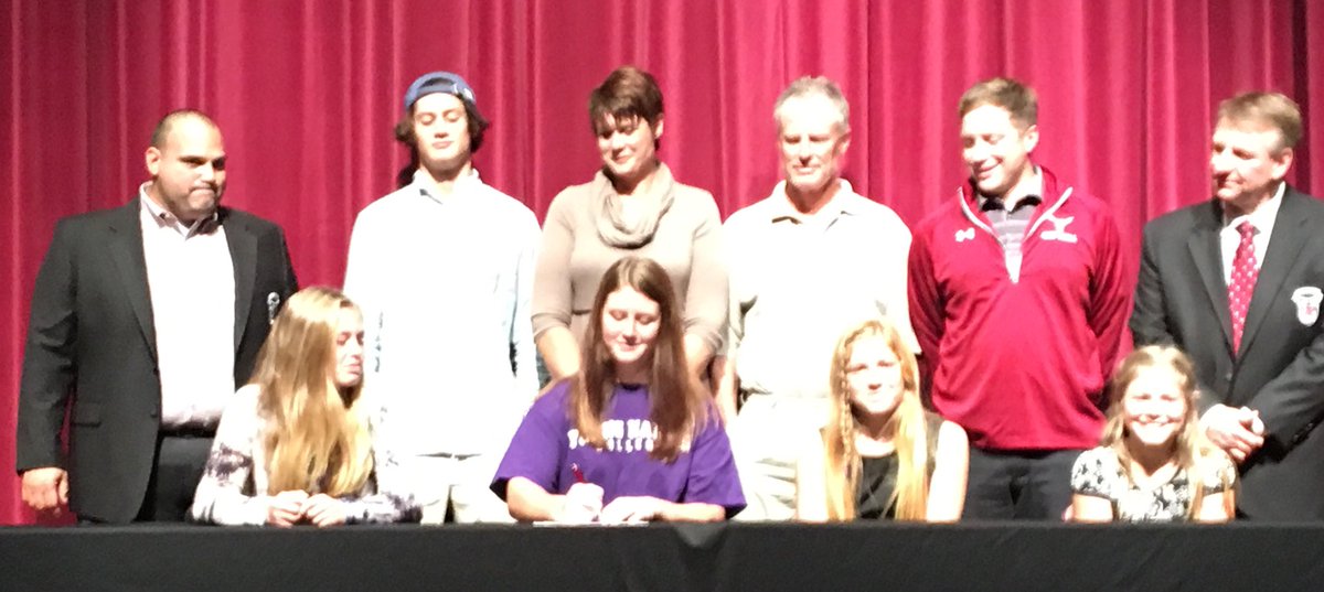 TeamGASoftball's tweet photo. Congrats Rachel Cowart on signing your NLI to play softball at Young Harris College!  That program is now better and stronger! @CowartRachel @YHC_Softball https://t.co/YujchTutJI