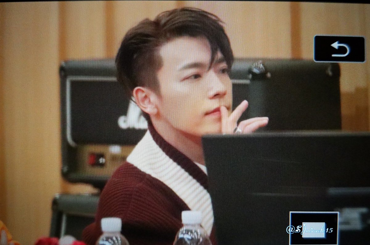 SJmiracle15's tweet photo. <Preview>171109 두시탈출 컬투쇼
#동해 #Donghae　
#superjunior #슈퍼주니어 https://t.co/QCM8WrhCzD