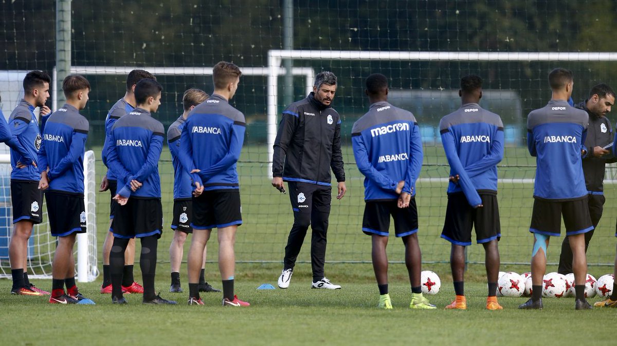 Primer entrenamiento con el equipo. Agradezco al club, a la hinchada y a los jugadores por hacerme sentir nuevamente como en casa.

#Fabril #deportivo #laCoruña #España <a href="/RCDeportivo/">RC Deportivo</a>