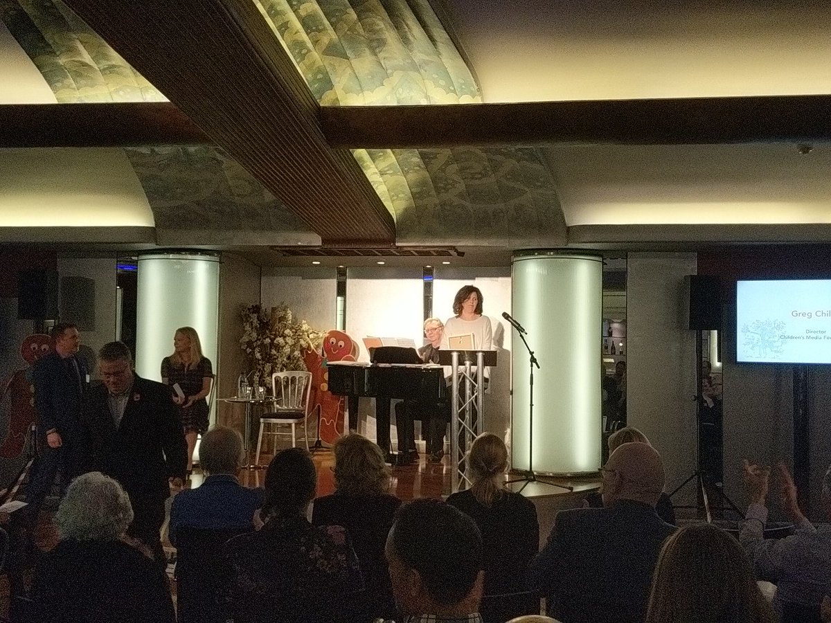 childrensarts's tweet photo. Congratulations to Liz Kitchen for her outstanding contribution to children's arts #JMB2017 https://t.co/JW9T7OjcEY