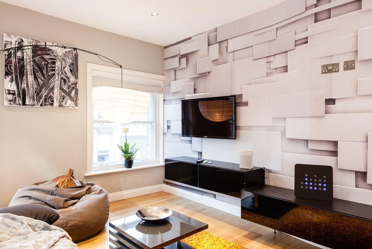 CuddlyNest's tweet photo. Have you been itching to visit London, but aren't sure where to begin? 
Let this apartment get you started.
Book this cozy holiday apartment for 6 guests located in London.
https://t.co/KwqbdUYzqA https://t.co/HixfH0rfY8