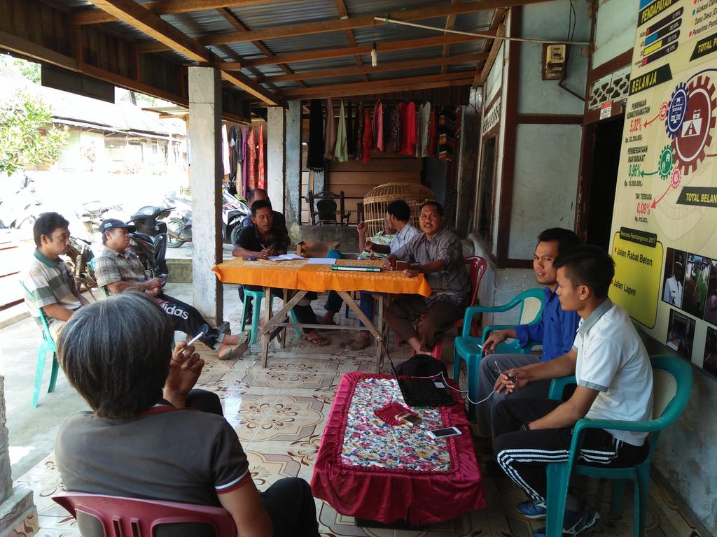 SenoHartono82's tweet photo. Rapat pembentukan BUMDes desa penanjung panjang atas #4ProgramPrioritasDesa
@jokowi @BappenasRI @EkoSandjojo @KemenDesa @taufikmadjid71 https://t.co/6PF9AXXcQ8