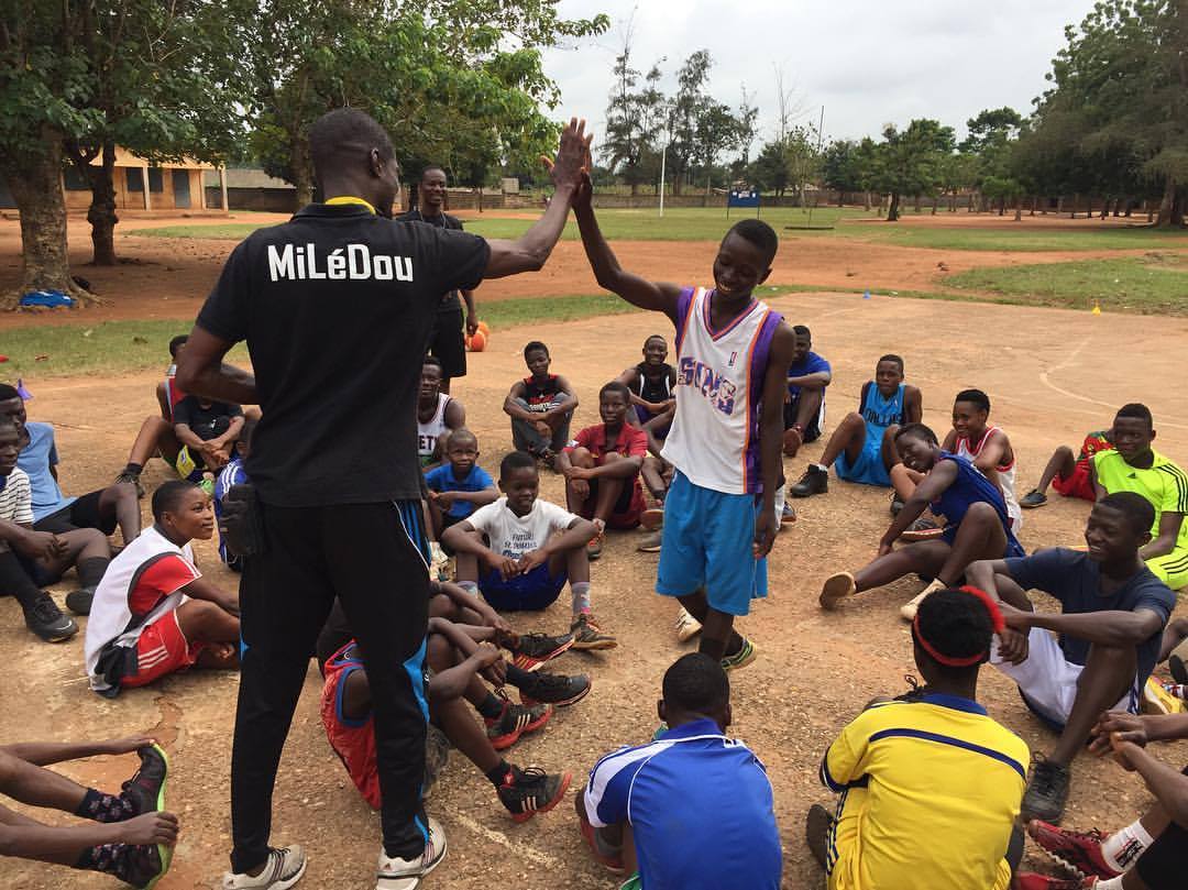 NewCITYzens's tweet photo. Take off for #Lomé, #Togo to discover @lysd_project, a citizen projects that combines sport, education and empowerment. Thanks @FlorianCoutal for sharing it on our international database of citizens' initiatives transforming #cities : https://t.co/RQ4kvd5OcE #hoopsforgood https://t.co/ufTigGnoc2