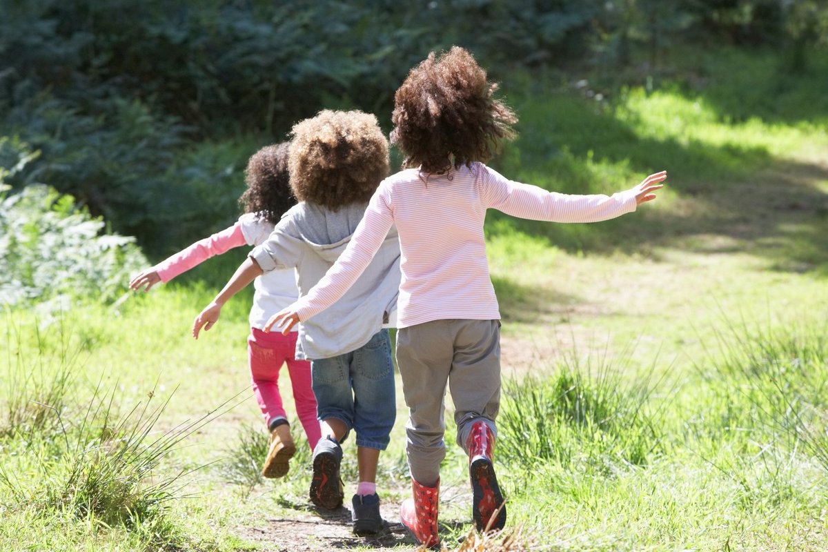 PsychScience's tweet photo. Birth Order Has Little Effect on Narrow #Personality Traits https://t.co/bnHH29cxTM #siblings https://t.co/u800A1TlYt