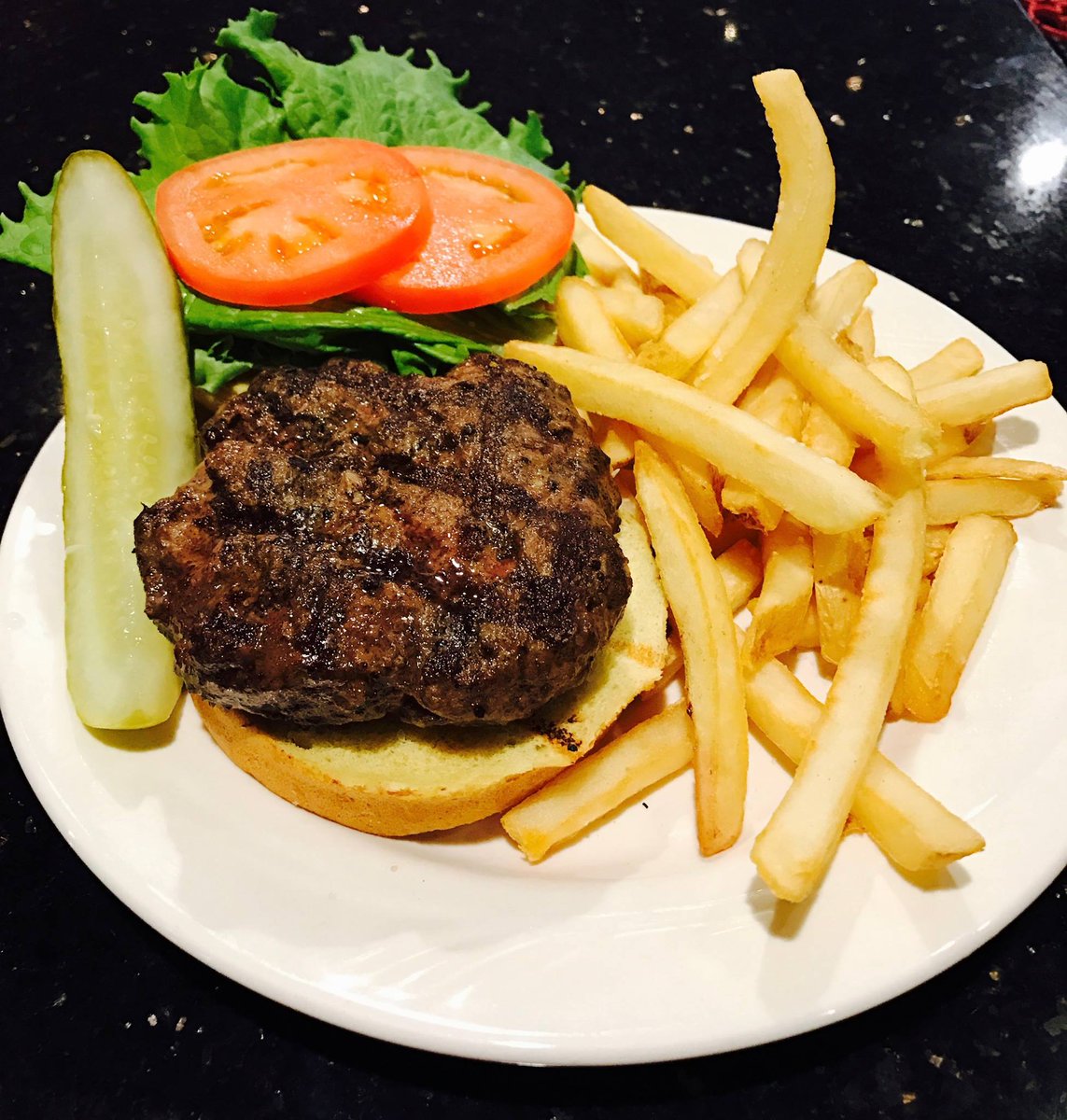 BullsBearsMD's tweet photo. Cheap Date Alert!
$6 Burger and Fries and $6 Flights of Beer all day long on Thursdays!
#cheapdate #bestdealintown #bullsbearsmd https://t.co/iA46ZGaQUl