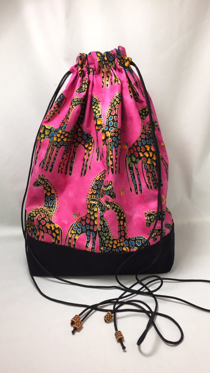 RaffLady's tweet photo. Today is my 75th Birthday, help me celebrate and shop https://t.co/w9EONhXs9b #bags #birthday #giraffe #giftideas #Christmas #cher https://t.co/awKTy2fmtH