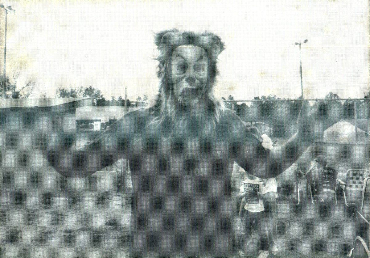 galighthouse's tweet photo. Somehow, this isn't straight out of a #horrormovie. It's the old #galighthouse mascot, "Leonard." π #ThrowbackThursday #tbt #nightmares https://t.co/4ZQIsLZ6J0