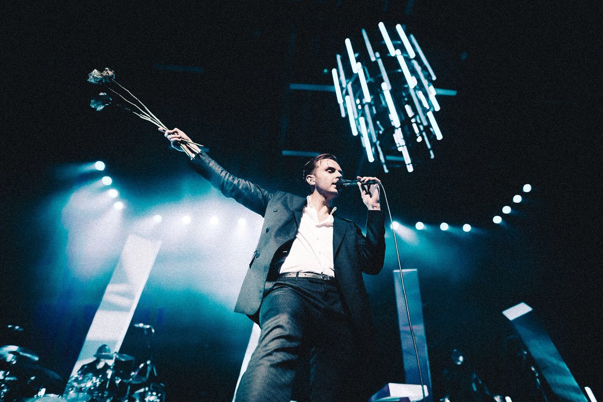 theohurts's tweet photo. Kiitos Helsinki! As beautiful as always. Tonight, it's Riga Arena in lovely Latvia. Sveiki! 🇱🇻 
#DesireTour https://t.co/wlgOMQE1al