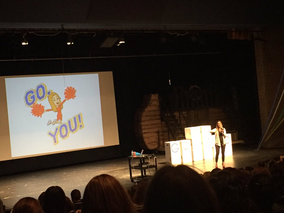 MollyLaritz's tweet photo. #bitmoji makes learning better?! I knew it! @alicekeeler #miGoogle https://t.co/Nl9dqDec2z