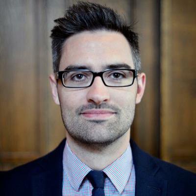 Is #Facebook a ‘con’ or not?   @cfhorgan joins @_MarkSutcliffe coming up at 11:   LISTEN: bit.ly/1uwtdOs https://t.co/Ev2HXiRIvP