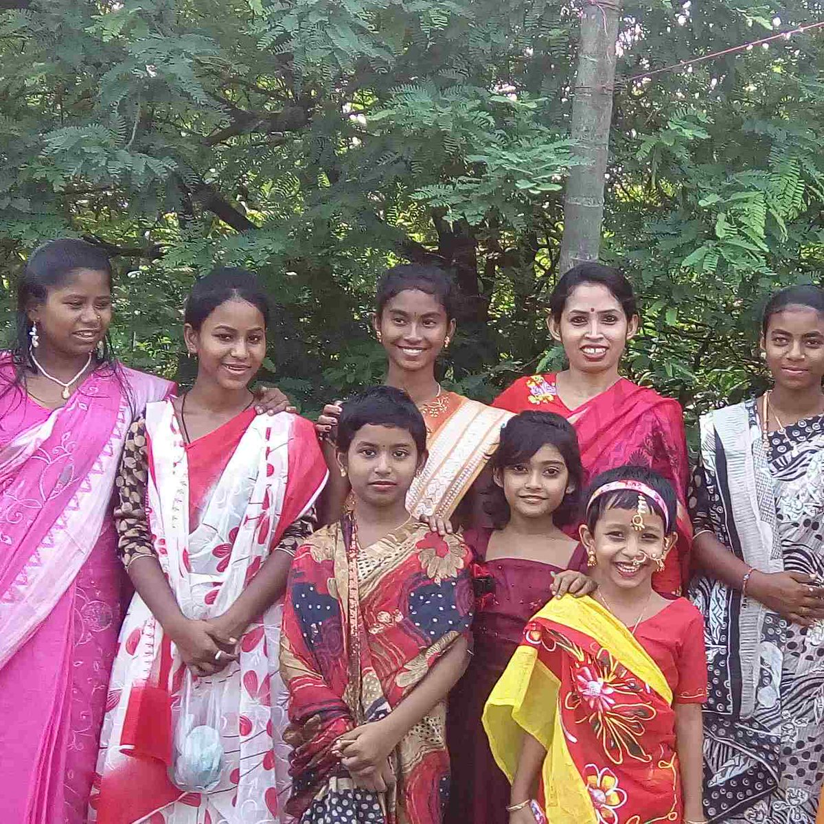 VFPUSA's tweet photo. Work with children in India (mostly refugees) who are between 8-15 years old.  Basic education, vocational and hygienic training will be the focus.  For projects like this or other types of volunteer work around the globe see our website at https://t.co/EmglGA7YRc https://t.co/xG8yDT9T3P