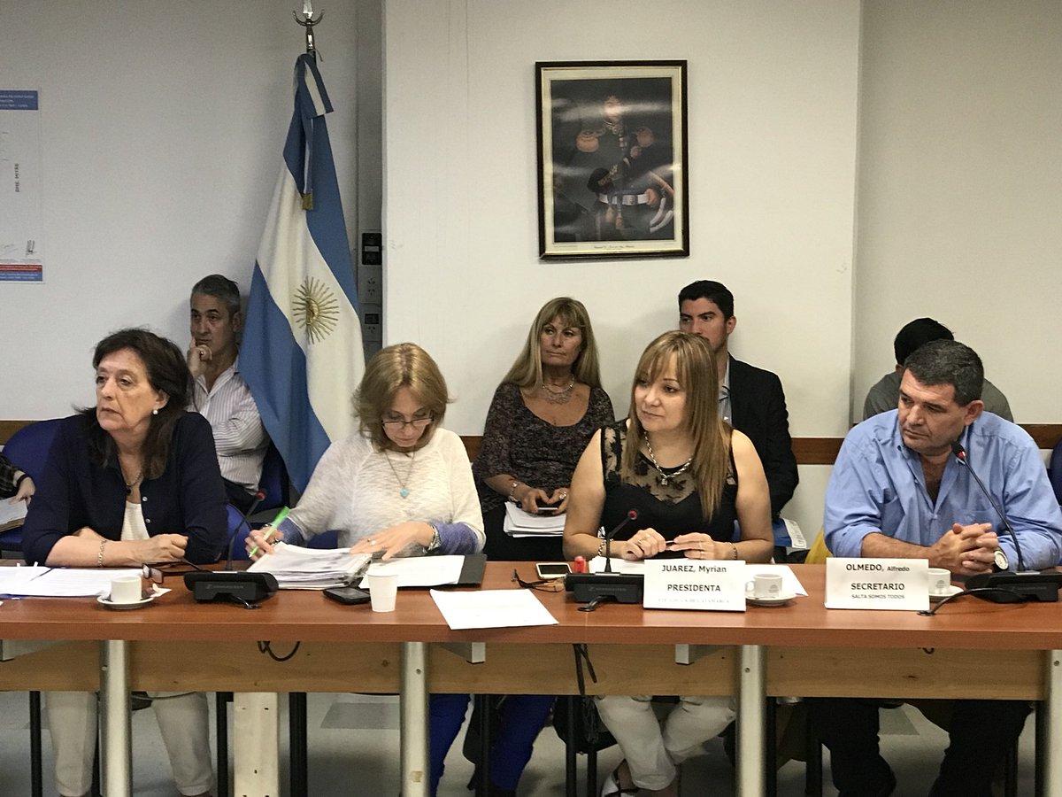 La comisión de @EconomiasReg tiene quórum y sesiona su última reunión de diputados con más de 30.000 km recorrido en todo nuestro increíble pais que es Argentina
