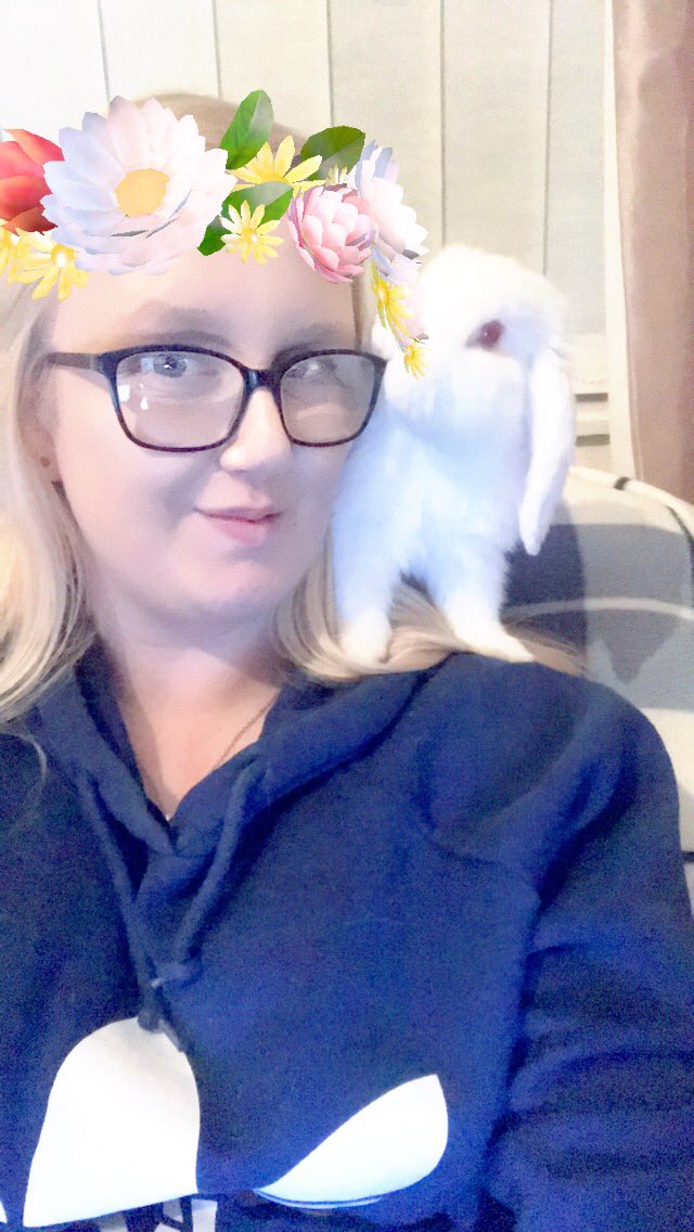 Cdunn1302's tweet photo. Little george helping while i was doing uni work ❤️ https://t.co/jlHGjGoa1C