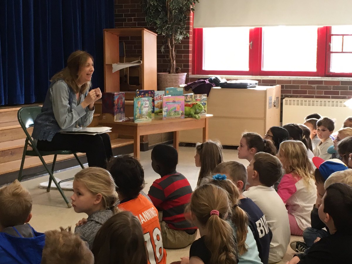 mrscostelloWOS's tweet photo. Author (and WOS Alum) Karen Kaufman Orloff is sharing her writing process with OUR authors! @WOSnews #weareallauthors https://t.co/EsV2PWcbdH