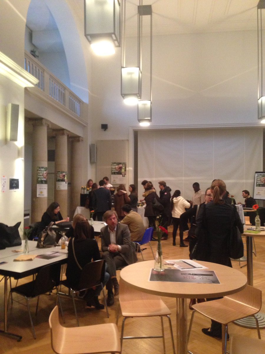 LinkingTalents's tweet photo. Networking Lounge is Open again! But the careers fair is going on... #RD2017 #ESCPEuropeBerlin #LinkingTalentESCPEurope https://t.co/uLU1gp42gX
