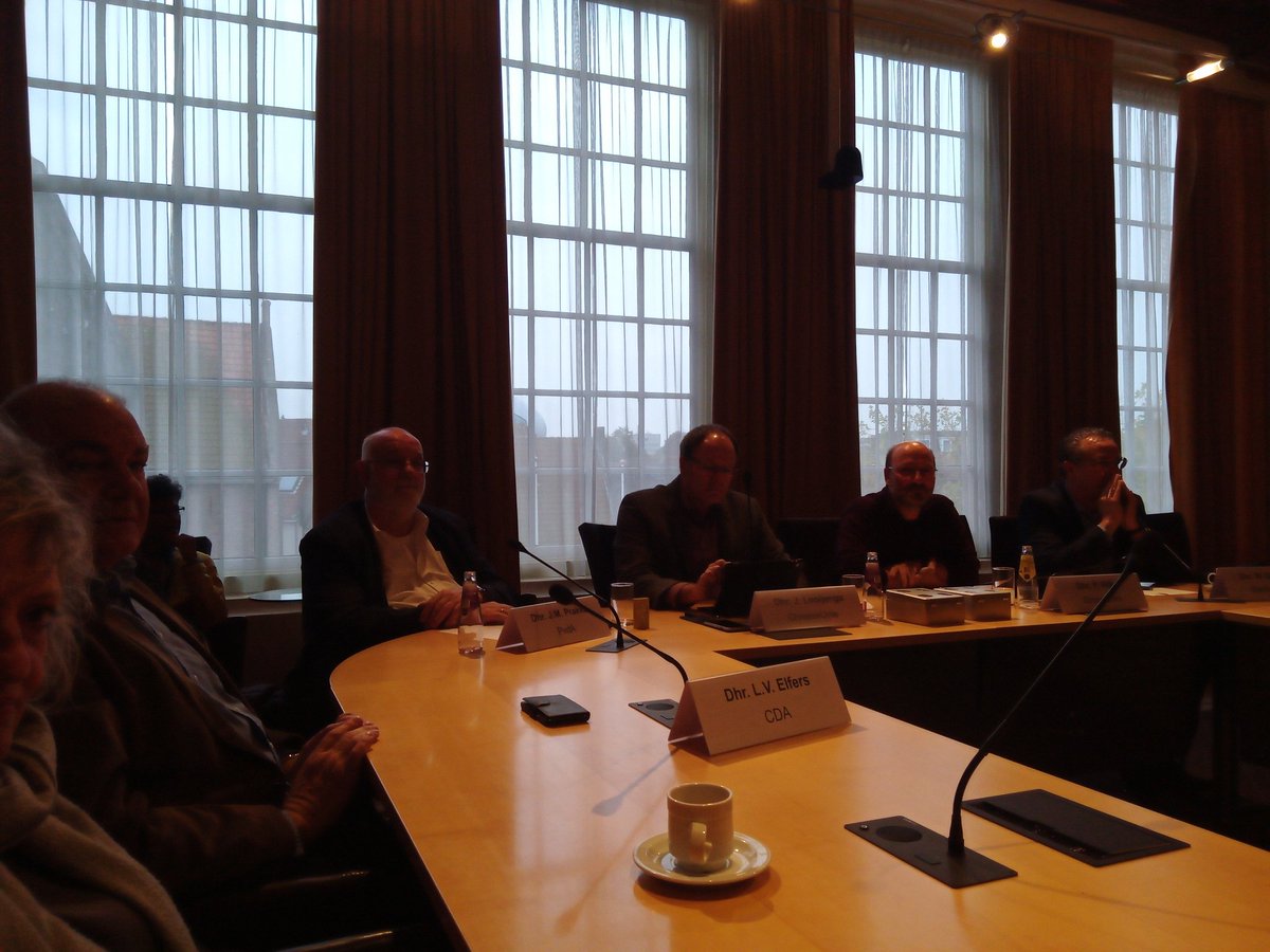 Met jongeren in debat met een gemeenteraadsspel van de NJR.