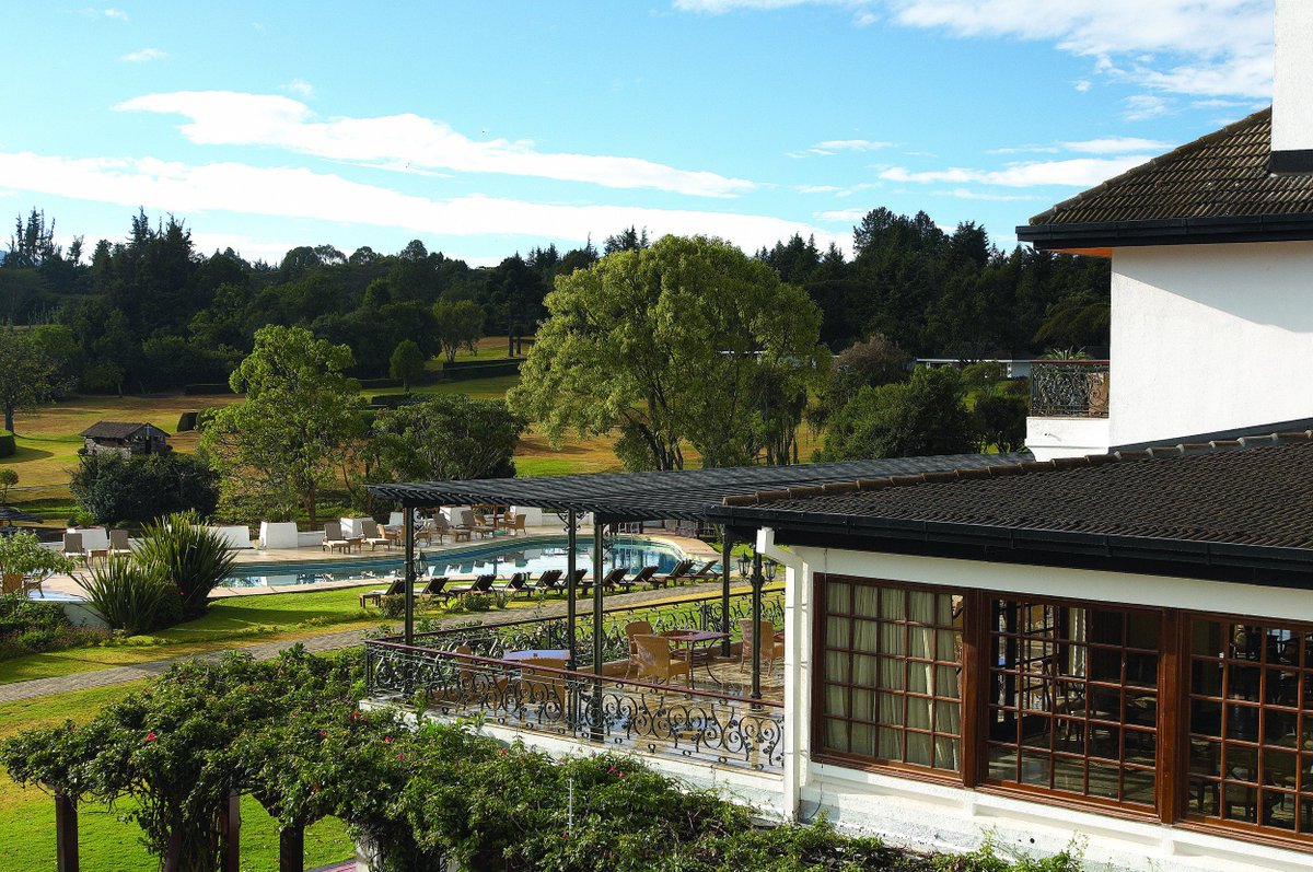 marion_ndinda's tweet photo. #FairmontFestive It's never too early to start making holiday plans contact @FairmontMtKenya  for reservations and more inquiries. https://t.co/d2kGB3H4yv