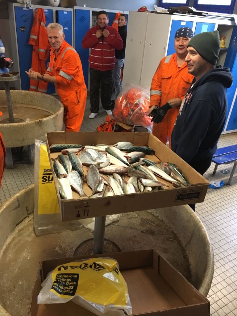 Dispelling the men can't multitask myth. Green's team combines fixing marine boilers <a href="/damen/">Damen</a> with breaktime fishing!