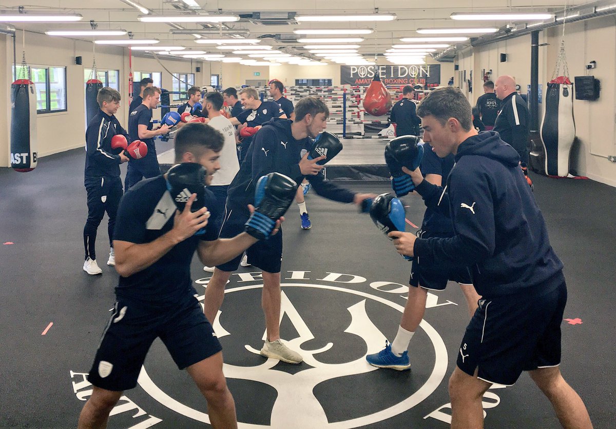 hantscricket's tweet photo. Today the lads were put through their paces in a boxing session run by Royal Navy Boxing Head Coach Stuart O'Connor &amp; his team! 👊💥
 
Head to our Instagram page to see how they got on ➡️ https://t.co/cAL4FJPvuf https://t.co/vxaQba07Ua