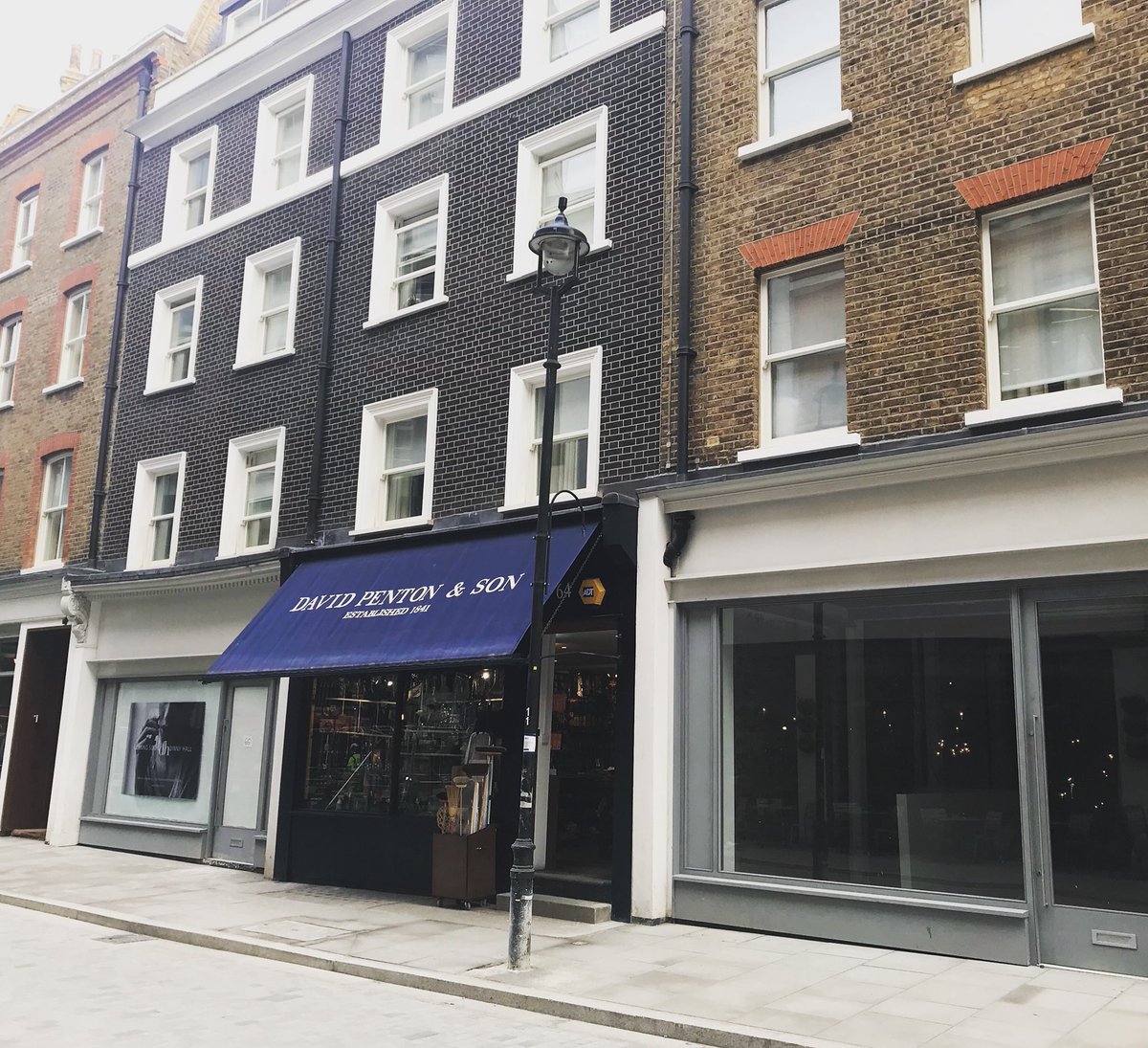 DavidPentons's tweet photo. Lovely to have Marylebone Lane almost back to normal after 4 years of building works. https://t.co/TB9xbBXeLh