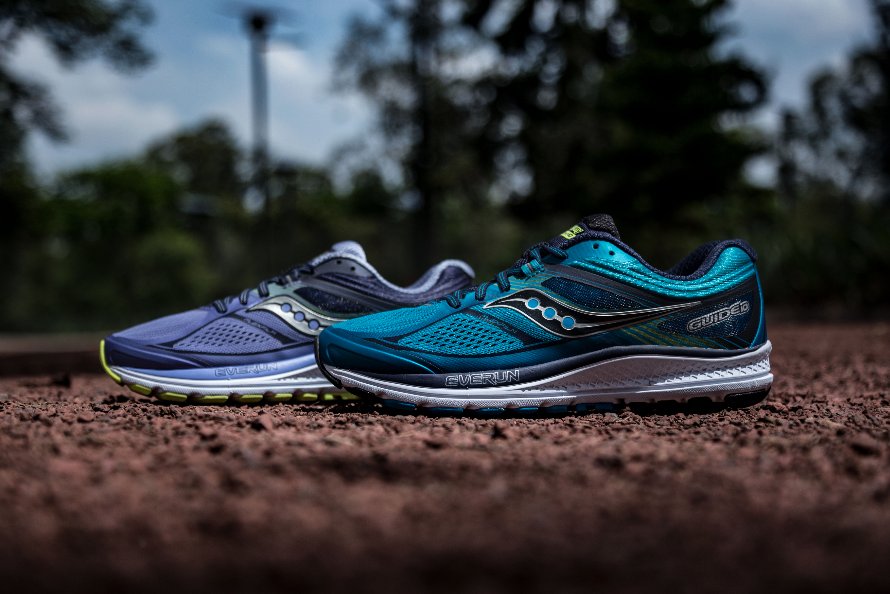 SauconyMx's tweet photo. #Guide10 ideal para corredores pronadores que tienen un largo camino que recorrer. https://t.co/n9S5eG3dms