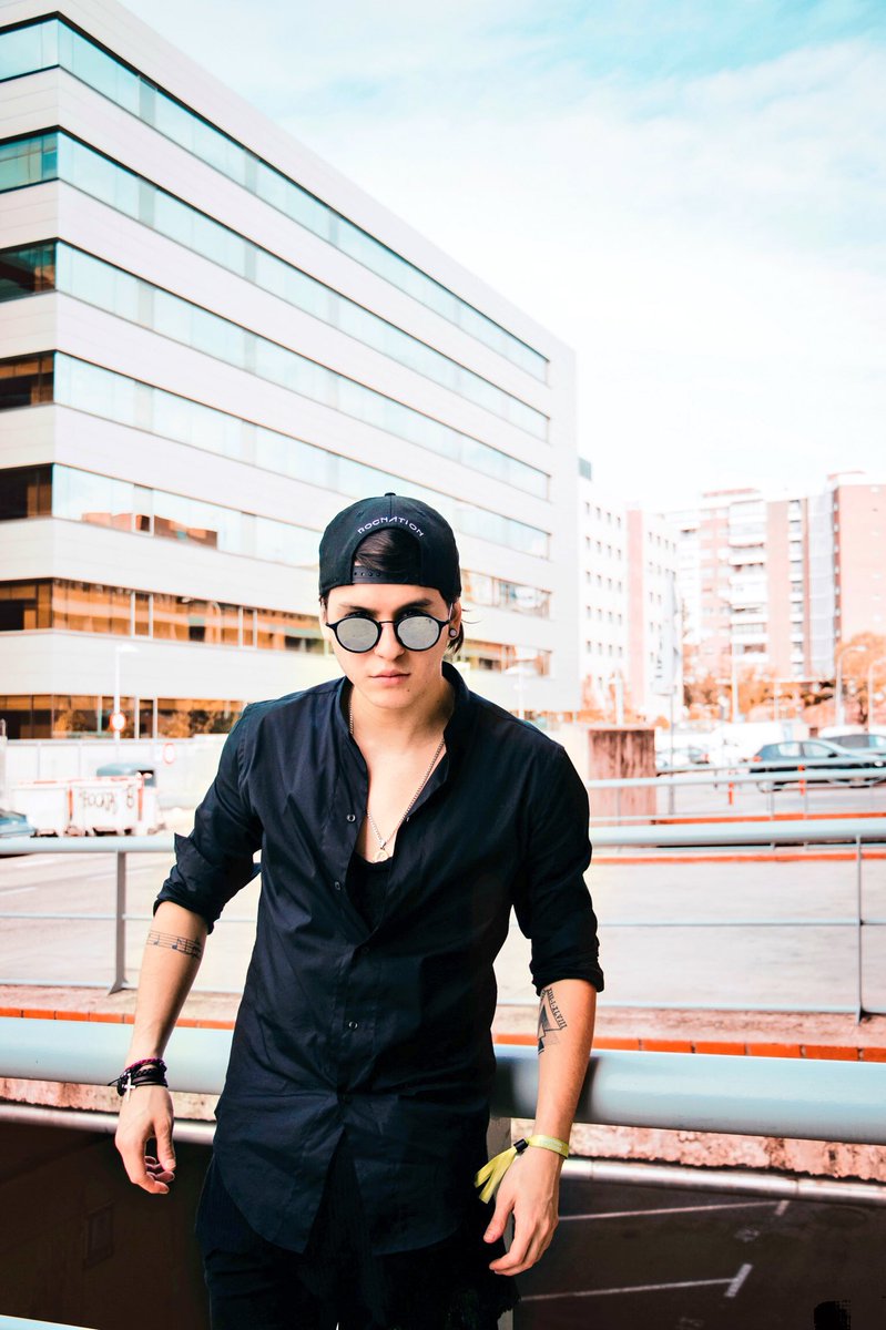 _CNCOwnerss's tweet photo. Vida de fã não é fácil 😍😍| La vida de fan no es fácil 😍😍
Joel e Christopher Via Instagram e Twitter 
@itsjoelpimentel @christophervele #CNCOwners #CNCOxMerida https://t.co/TN8uRuA53J