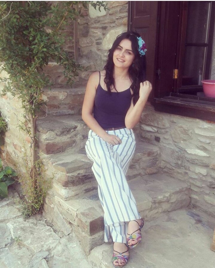 PasifEnsest2's tweet photo. Aile dostunun eşi yorumları alalım abilerim kardeşlerim 😉 Devamı gelicek ... https://t.co/wx99c5Hsf2