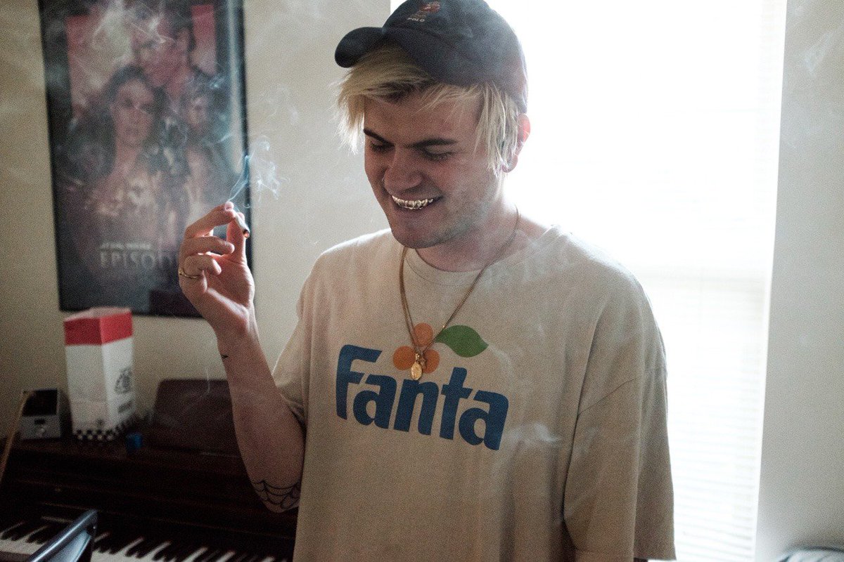 WhiteOakMH's tweet photo. . @oliverxfrancis is shooting his #AEOU video on tour! Come out to his show on 11/29 w @BIGBABYSCUMBAG to make the video. https://t.co/hGGRHTxV1J