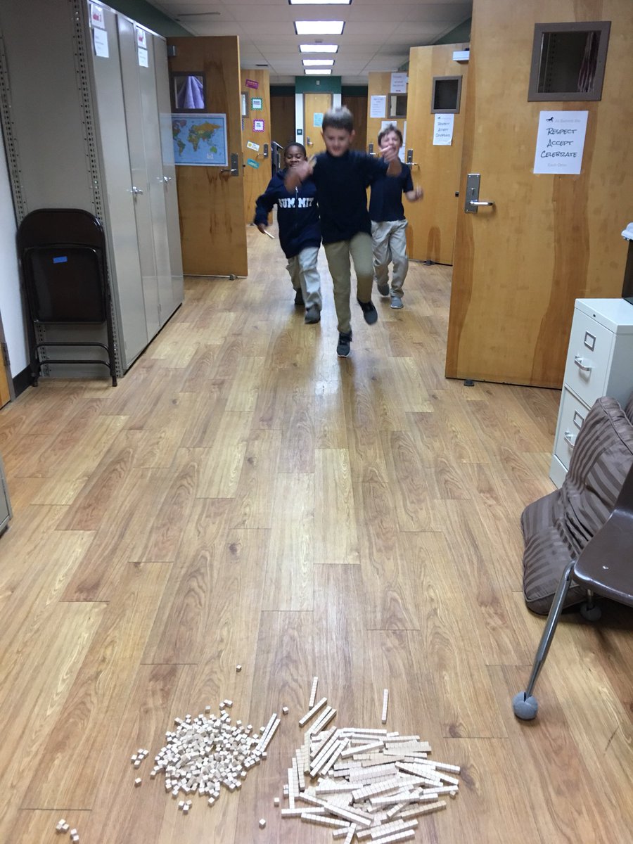 MrsRyans_room's tweet photo. Best way to warm up the brain for a lesson is to move your body! @TheSummitSchool #funandbrainy #wemoveandlearn #placevalue https://t.co/o3Z3WETVAi