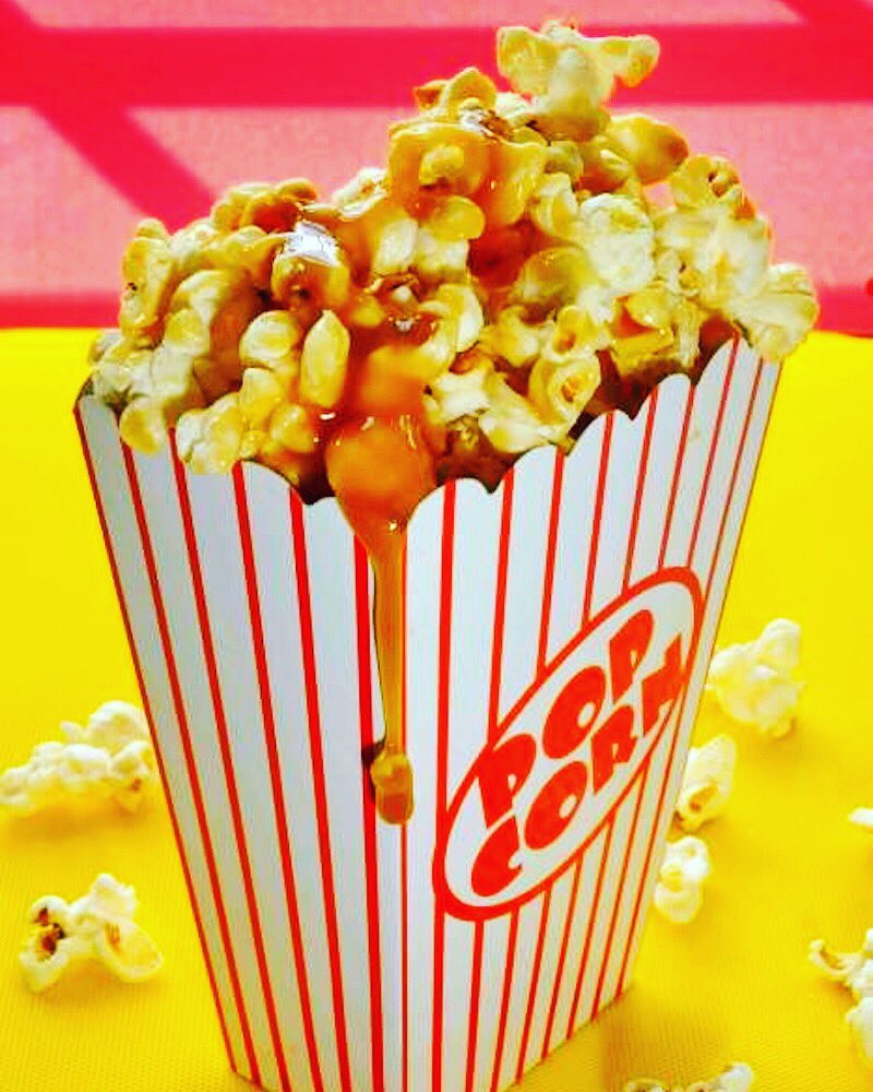 Do you like popcorn? Do you like sticky toffee pudding? The answer is obviously yes to both of those things, so try my sticky toffee popcorn 🍿!! Recipe up on samstern.co.uk.