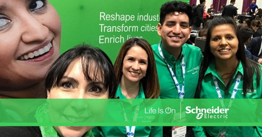 SE_Careers's tweet photo. Thanks for a great #SHPE2017 conference @SHPE! If you missed us, join our talent community online: https://t.co/RiiD7wTrUA #SHPE #LifeIsOn https://t.co/WpcxjKtvcs