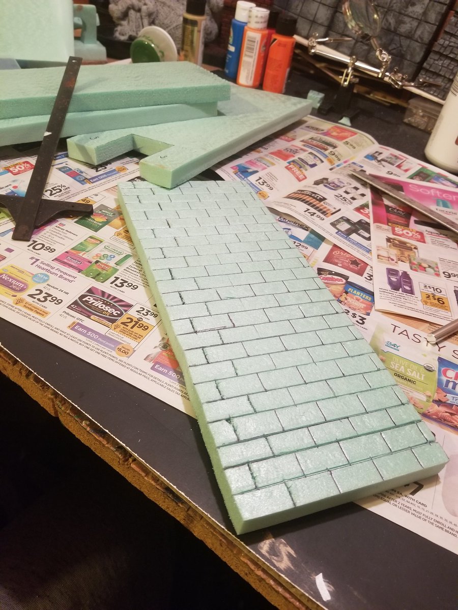 dp_weber's tweet photo. New #crafting project, this one is going to take a while...#dnd #gaming #dungeonsanddragons https://t.co/6qVNUetsO3