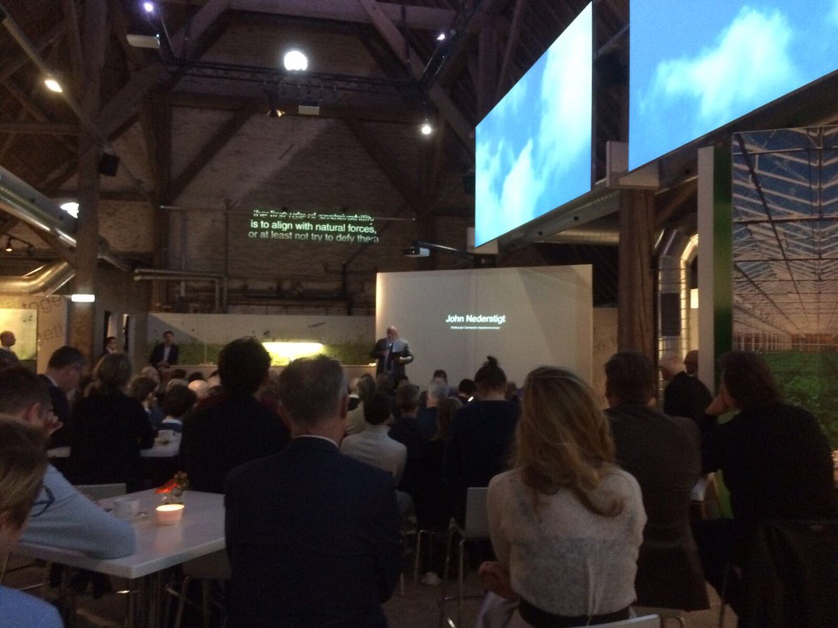 GrondstoffenMRA's tweet photo. Lancering circulair bouwprogramma bij Circular Expo. Hier kan een mooie synergie ontstaan met onze bouw & sloop MRA ambities voor overheden. Ik zie het zitten! #bouwprogramma https://t.co/Q3MdFbf88M