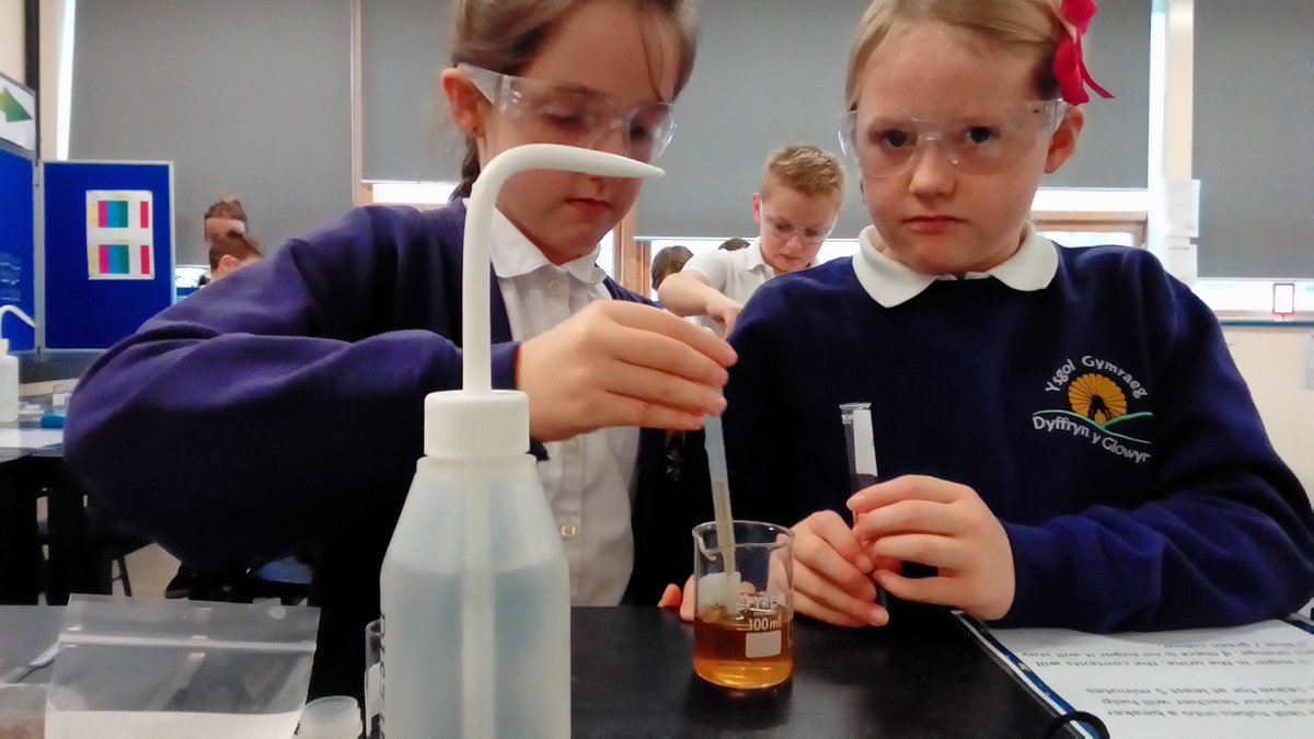 SciMaes's tweet photo. #pracskillsmaes year 5 https://t.co/TFjDtV0omI