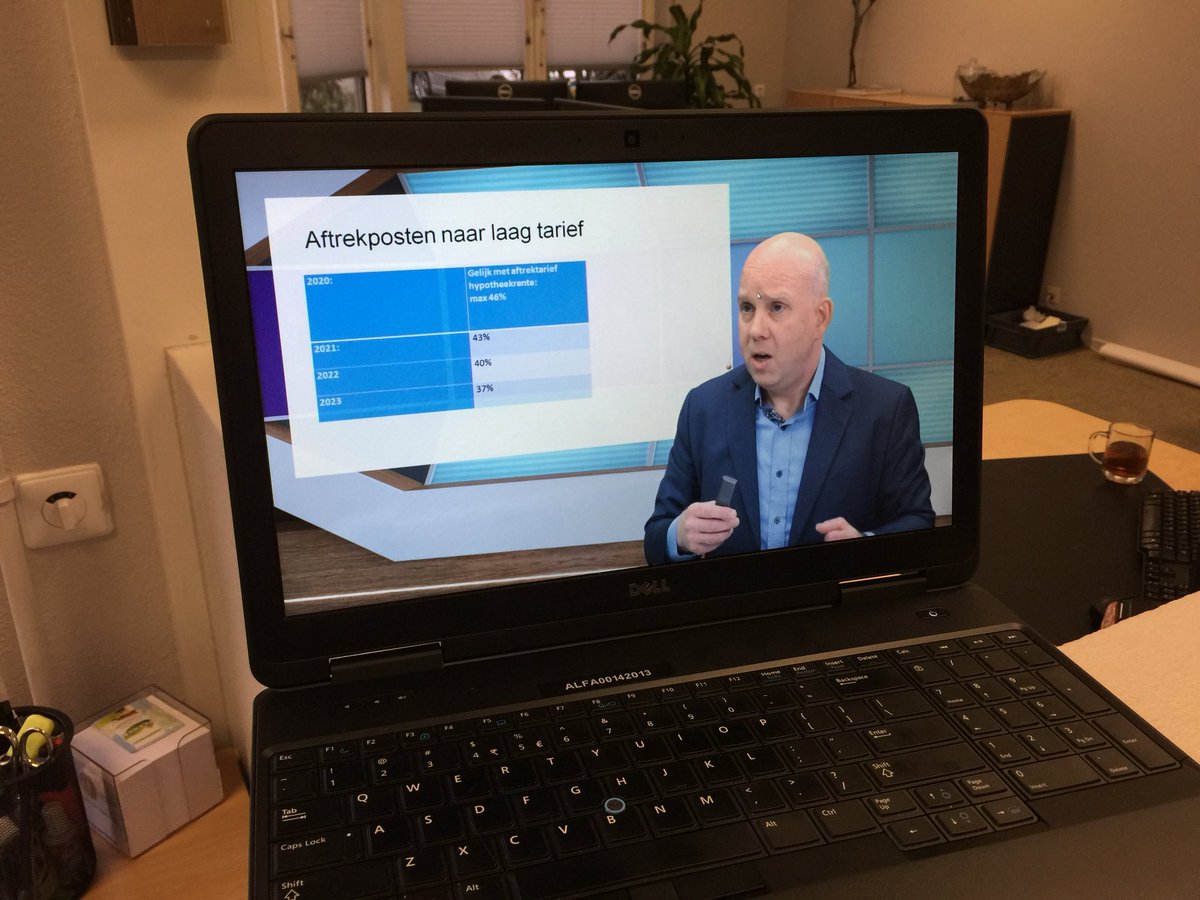 Fiscale collega’s geven een interne spitsuurstudie als webinar. #duurzaam ongeveer 400 minder mensen op pad.