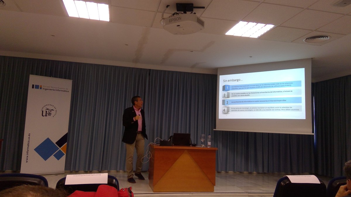 davbencue's tweet photo. En la conferencia de @AVallecillo sobre aspectos profesionales de la Ingeniería del Software en #ISoftDays https://t.co/ygJ11YS2dB