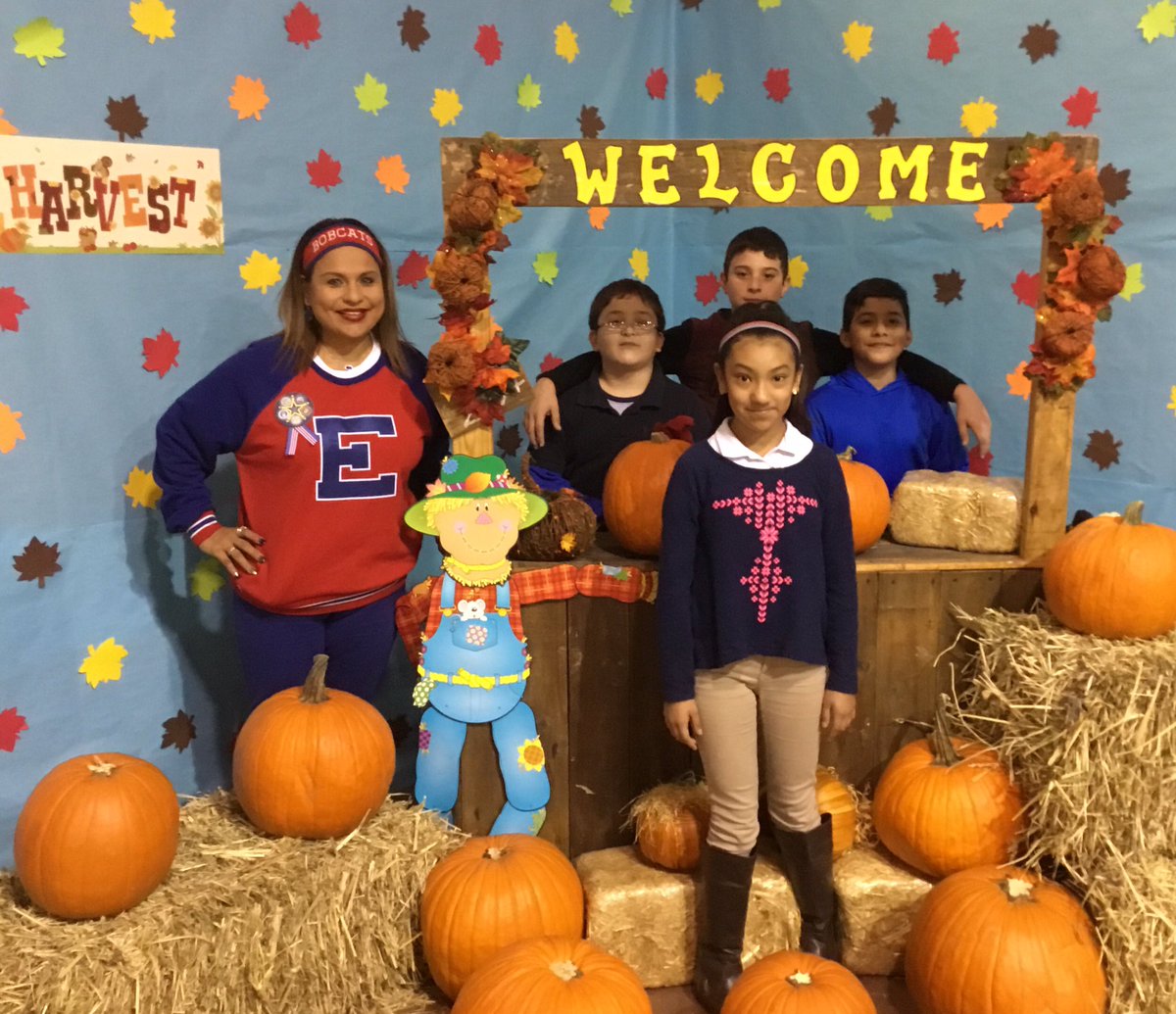 EdinburgJFK's tweet photo. Congratulations to these 5th grade students who have met their 45 day goal! #ECISDACE https://t.co/go3TXFog93