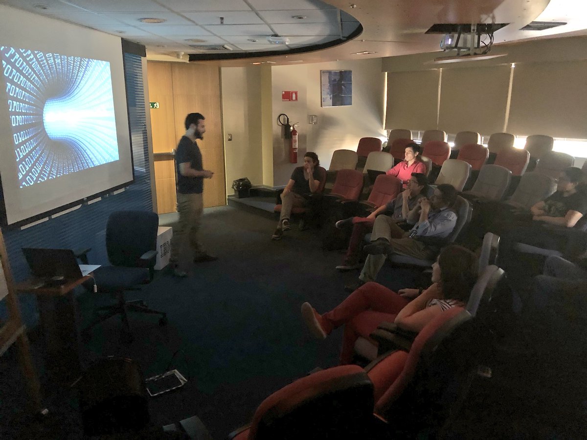 jpsoto's tweet photo. Preparándo todo para arrancar mañana con #ChileCuantico en @IBMdeChile donde universitarios conocerán y programarán en #IBMQ @IBMResearch @IBMcloud @PieraCurotto @casa886 https://t.co/kl0p4fRVZb