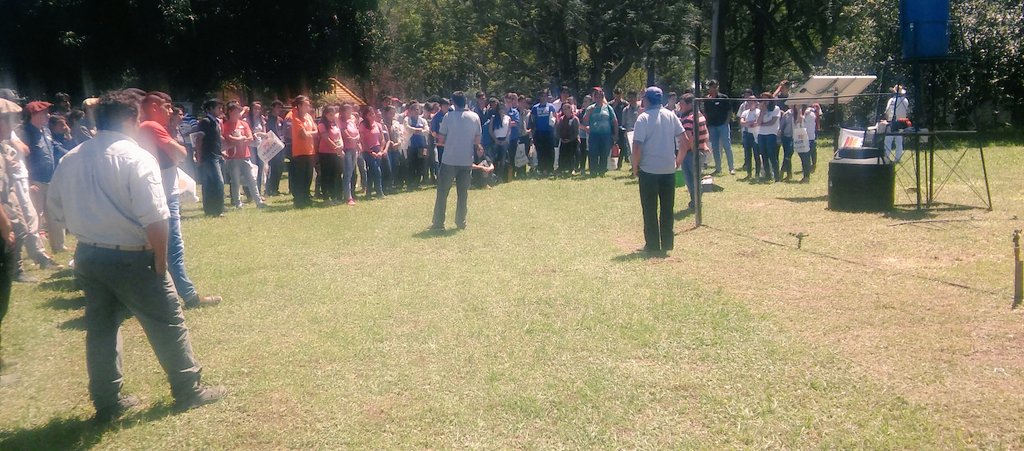 AF_INTA_CTES's tweet photo. 31/10 c los jóvenes, tecnologías de #riego para la #AF, uso racional del #agua, #muestreos @prohuerta #profeder #PReTHN #PReTNO #INTAconTODOS https://t.co/0AfuZz4uY1