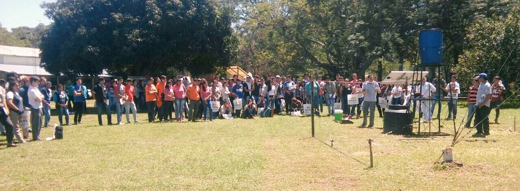 AF_INTA_CTES's tweet photo. 31/10 c los jóvenes, tecnologías de #riego para la #AF, uso racional del #agua, #muestreos @prohuerta #profeder #PReTHN #PReTNO #INTAconTODOS https://t.co/0AfuZz4uY1