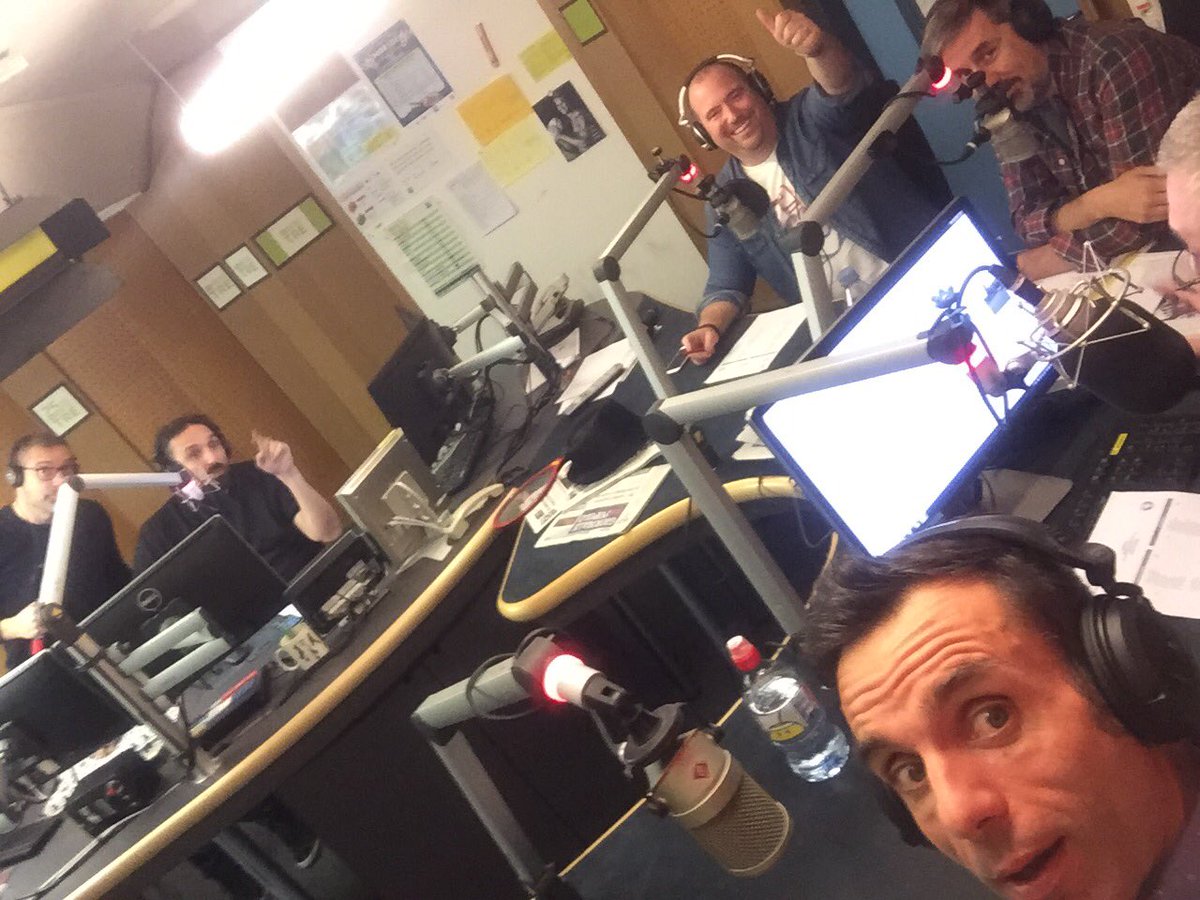 Ritorno al futuro #Rete3 #bi-champions @alebertoz (lo capisci dal naso) <a href="/fabrizio_casati/">Fabrizio Casati</a> <a href="/DannyRauseo/">Danny Rauseo</a> Fabio #guerra @testonch