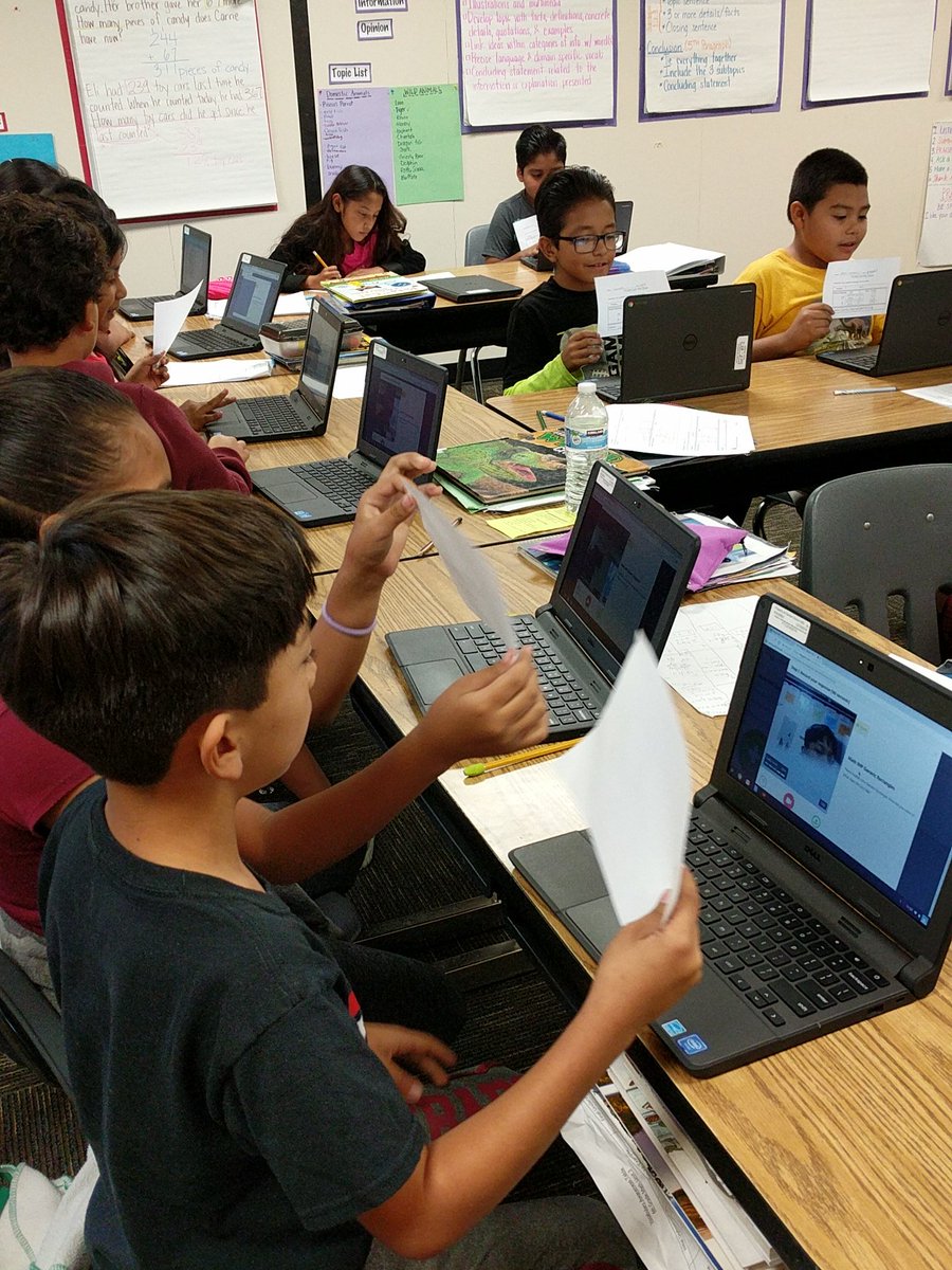 scguns's tweet photo. Students using #flipgrid to explain our Math IM on Generic Rectangles. #Heritagerocks @IrvineMathProj @mfpinchot @Holland_history https://t.co/gxIwgLeL8t