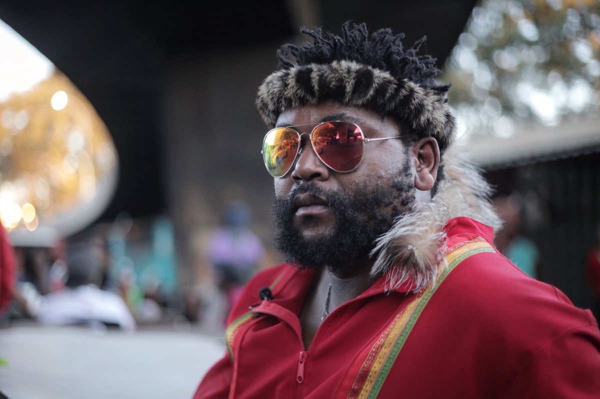Osumm's tweet photo. African Trap Soldier @Sjava_ATM 📸@Osumm
#SjavaInTheCut #ZuluMafia #OsummMediaSolutions #AfricanTrapMovement https://t.co/Aivr6LnLkY